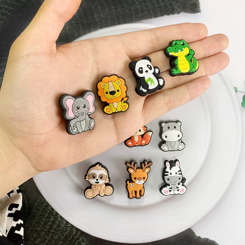 Cute Animals Panda Lion Shoe C - Croc Style Clog 리뷰 및 가격