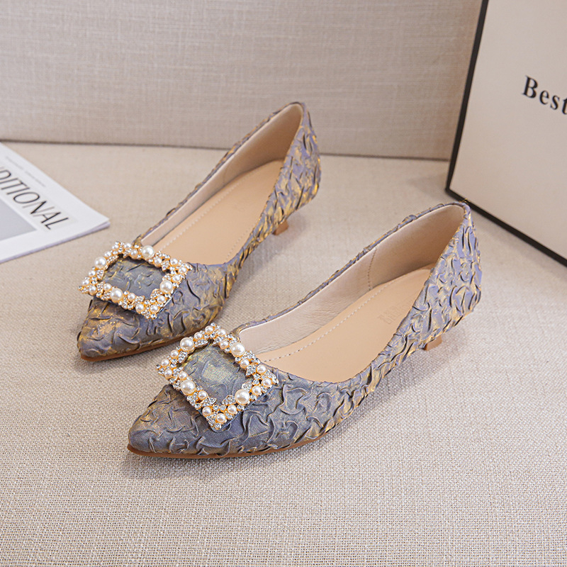 Ivory Textured Satin Pointed T - Ankle Strap Heels 리뷰 및 가격